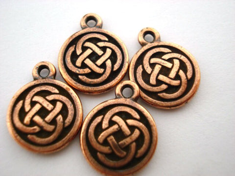 CELTIC ROUND DROPS, Antique Copper Tierracast Celtic Knot Charm Pendants, 15 mm Qty 4, Great Leather Wrap or Silk Wrap Bracelet Charms