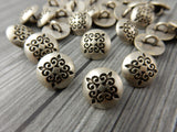 QUATRE FLEUR de Lis Metal Buttons / 1/2” Antique Silver / 13mm Quatre Foil Buttons / Qty 4 Leather Wrap Clasps / Petite Clothing Button