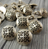 QUATRE FLEUR de Lis Metal Buttons / 1/2” Antique Silver / 13mm Quatre Foil Buttons / Qty 4 Leather Wrap Clasps / Petite Clothing Button