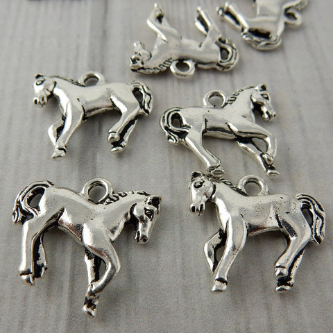 HORSE CHARM, Tierracast, Antique Silver Yearling Horse Charms, Western Drop Pendants, 18mm Double Sided Charm Tierra Cast, Southwest Charms